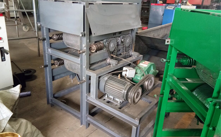 小型压扁机 矿泉水瓶易拉罐压扁工具(图1) 压扁机